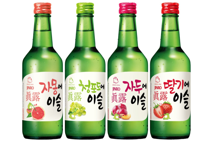 HiteJinro's　fruit-flavored　soju　bedazzles　Chinese　MZers