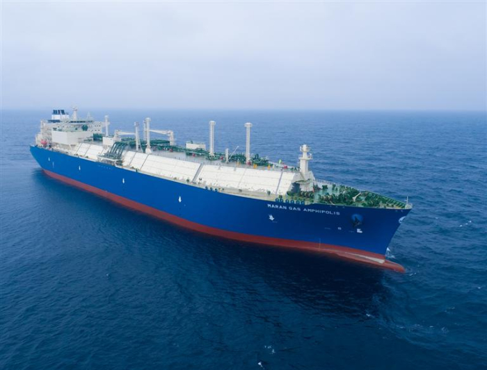 LNG　carrier　built　by　Daewoo　Shipbuilding　(Courtesy　of　Daewoo　Shipbuilding)