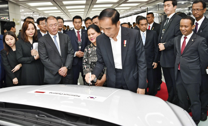 Indonesian　President　Joko　Widodo　visited　Hyundai　Motor's　factory　in　Ulsan　in　November　2019.