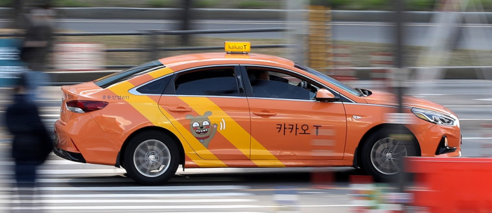 Kakao T offers Korea's most popular taxi-hailing service