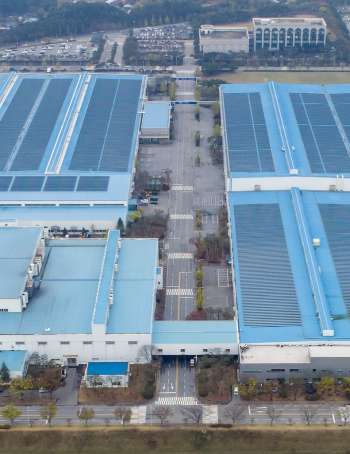 Hyundai's　Asan　plant　in　May　when　it　was　suspended　due　to　the　global　automotive　chip　shortage