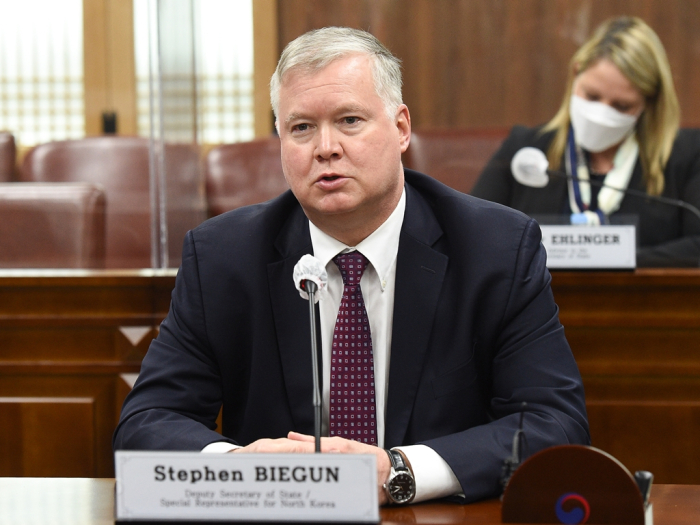 Then　US　Deputy　Secretary　of　State　Stephen　Biegun　at　Seoul's　foreign　ministry　in　December　2020