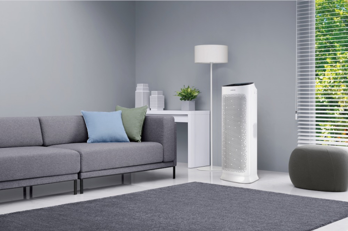 Samsung's　AX7500　is　a　popular　air　purifier　model　with　smart　internet-of-things　(IoT)　functions.