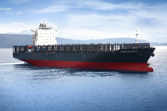 Hanjin　Heavy's　5,500　TEU　container　ship