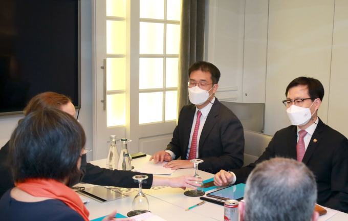 Bilateral meeting on global chip shortage and other trade matters between the two countries on Oct. 5.