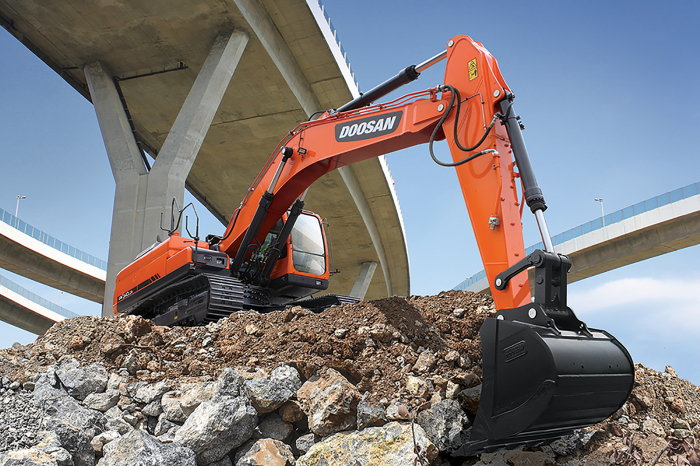 Hyundai　Doosan　Infracore　wins　orders　for　62　excavators　in　Philippines