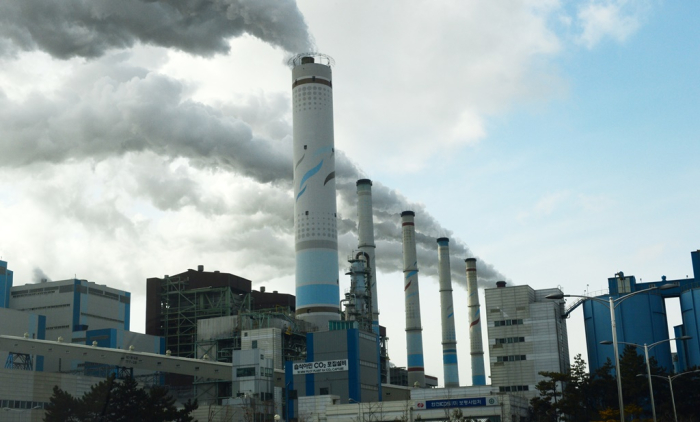 A　 thermoelectric　power　plant　in　South　Korea