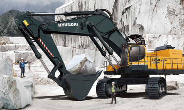 Hyundai　CE's　120-ton　excavator　model,　R1250.
