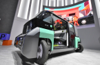 Hyundai Mobis develops wheels that turn 90 degrees