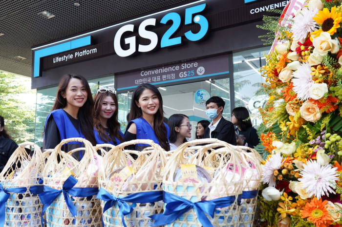 GS25　opened　its　100th　store　in　Vietnam　in　March　2021