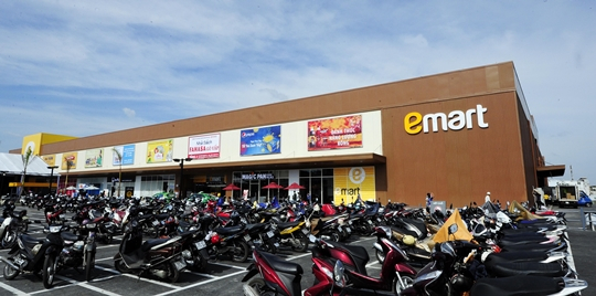 Korean　retailers　scale　back　on　Southeast　Asian　operations