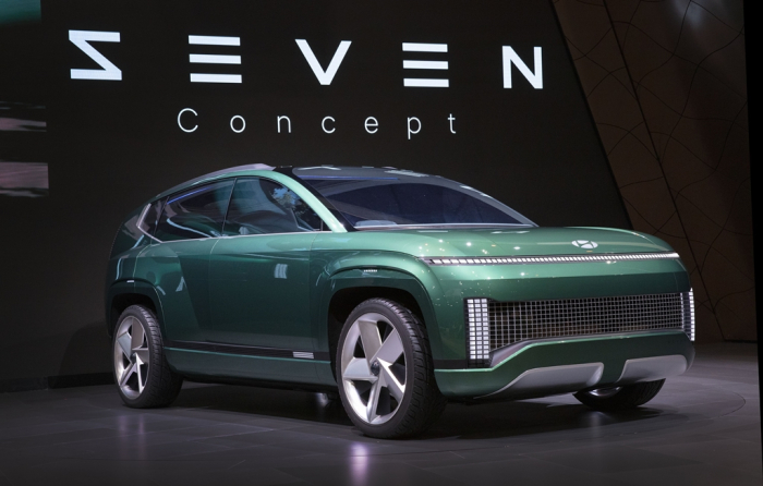 Hyundai's SEVEN, its large-size SUV IONIQ 7 concept