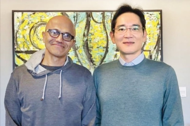 Microsoft CEO Satya Nadella and Jay Y. Lee