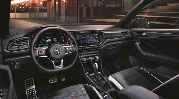 VW's　in-vehicle　infotainment　system