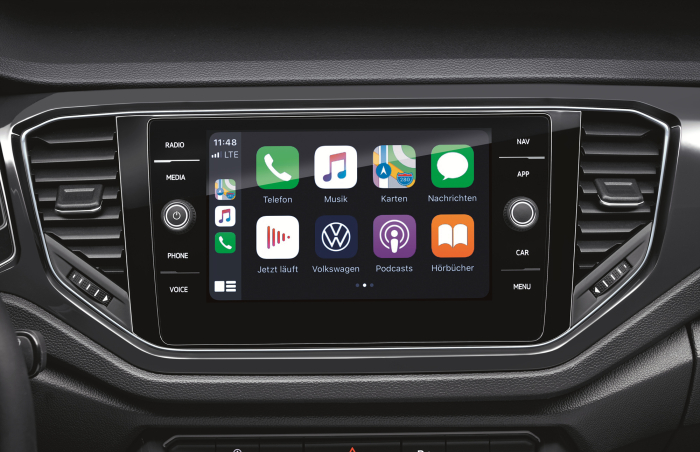 VW's　in-vehicle　infotainment　system