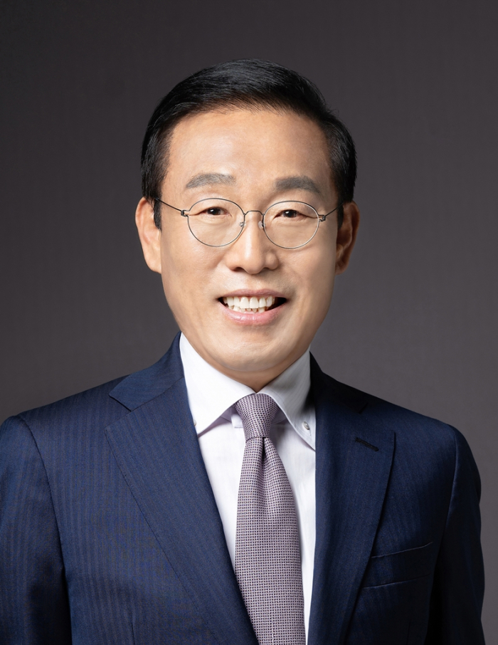 Kim　Ki-nam,　the　new　chairman　of　Samsung　Advanced　Institute　of　Technology
