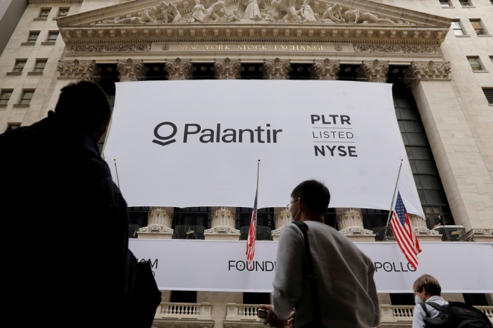 Palantir,　a　US　data　analytics　firm