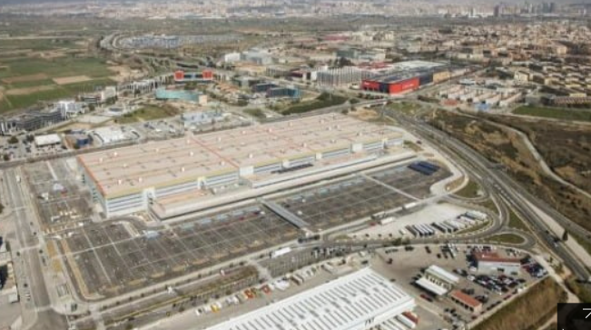 Amazon warehouse under construction in Cleveland, Ohio