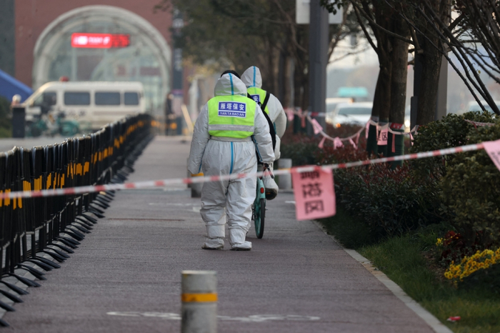 China's　Xian　in　lockdown　due　to　the　resurgence　of　the　COVID-19　pandemic