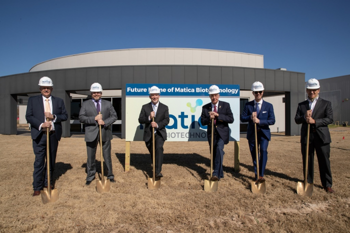 Executives　of　Matica　Biotechnology,　CHA　Biotech’s　US　unit,　attend　a　groundbreaking　ceremony　in　February　2021　for　a　production　facility　in　Texas.　(Courtesy　of　CHA　Biotech)