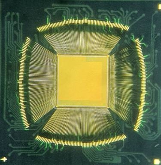 MRAM　chip