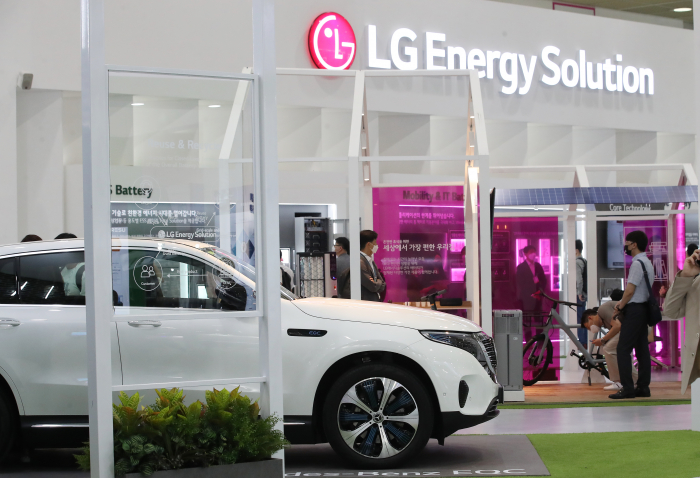 Behind　the　eye-popping　numbers　of　LG　Energy's　IPO