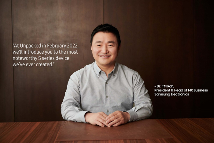 TM　Roh,　Samsung's　president　and　head　of　its　mobile　experience　business