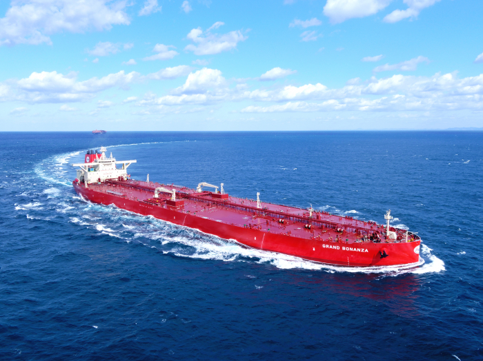 A very large crude carrier built by Daewoo Shipbuilding & Marine Engineering Co.