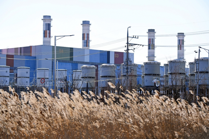 A　thermal　power　plant　in　Incheon,　a　South　Korean　city　bordering　Seoul.　The　country　reports　the　largest　trade　deficit　on　surging　energy　prices