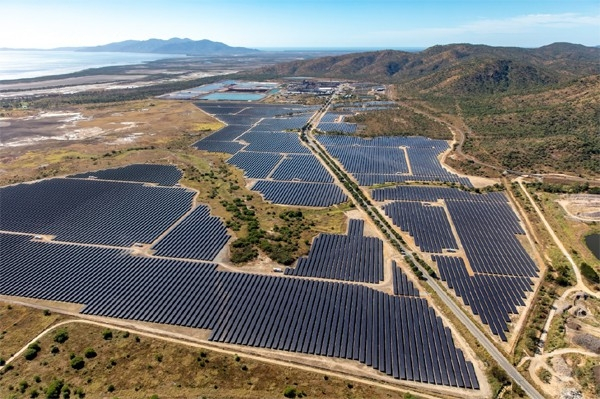 Korea　Zinc's　solar　farm