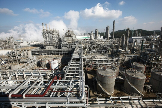 Lotte Chemical's domestic petrochemical complex in Daesan, South Chungcheong province (Courtesy of Lotte Chemical)