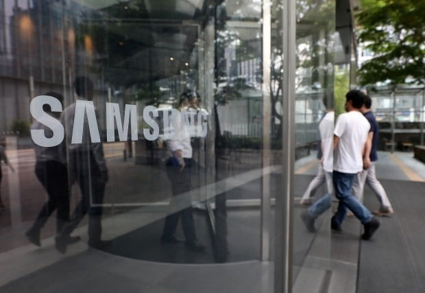Samsung　countersues　ex-patent　chief　over　IP　disputes