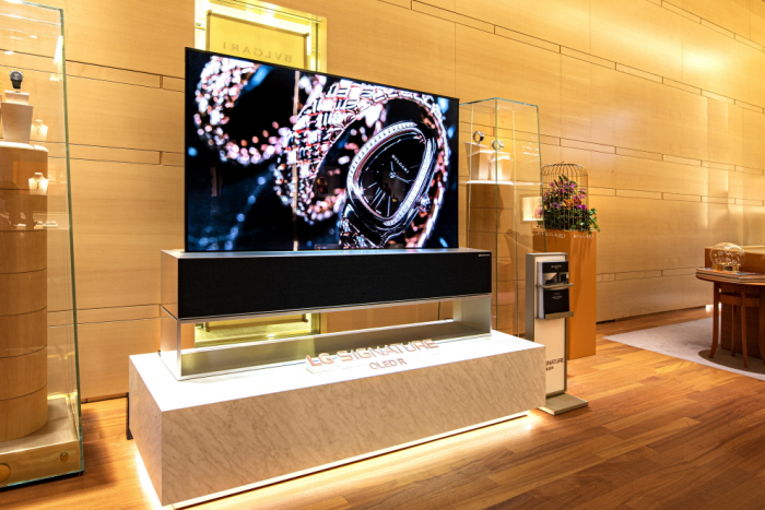 LG's　OLED　TV