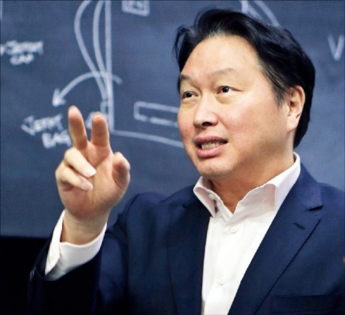 SK Group chairman Chey Tae-won