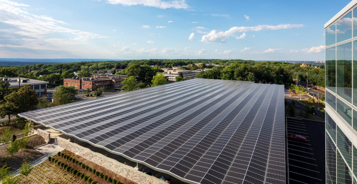 LG　Electronics'　solar　farm　in　Australia