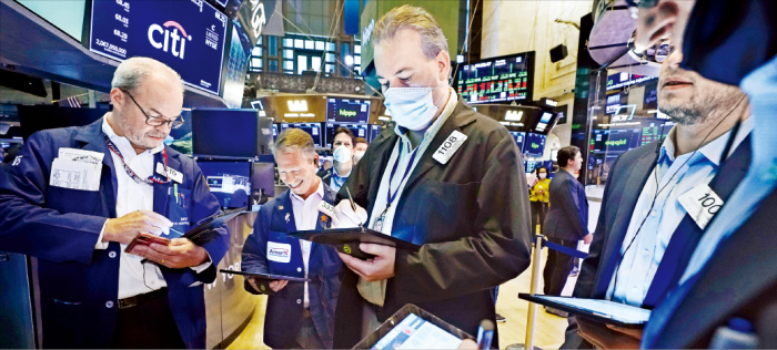 S.Koreans' global shareholdings at record 8.5 bn