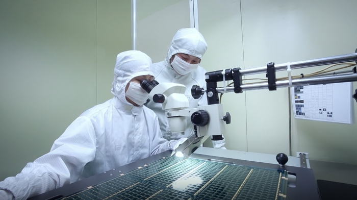 Simmtech engineers in printed circuit board production