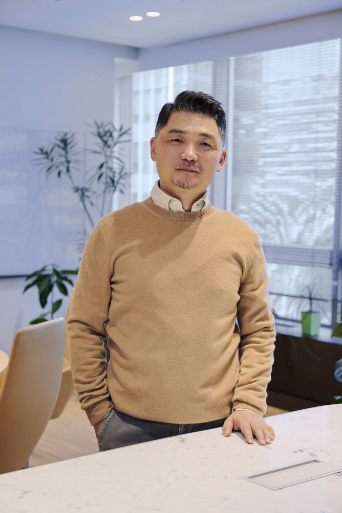 Brian　Kim　(Kim　Beom-su)　founded　Kakao　Corp.　in　2014
