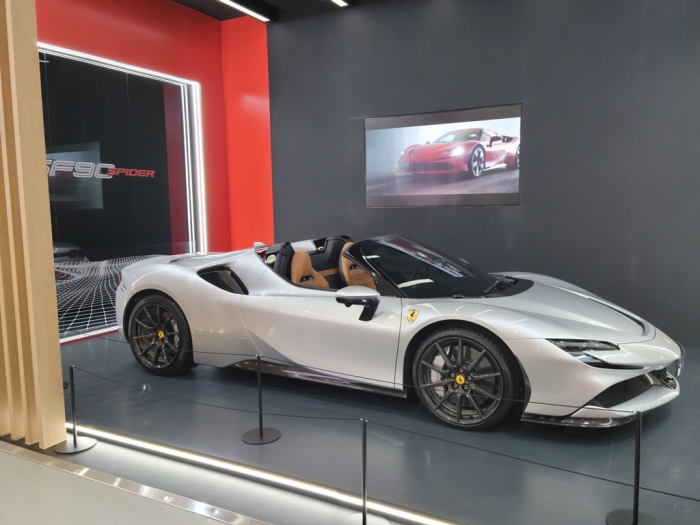 Ferrari's plug-in hybrid model of the SF90 Stradale sports car with SK On batteries