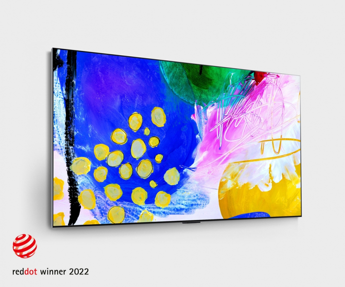 LG's　OLED　evo　TV