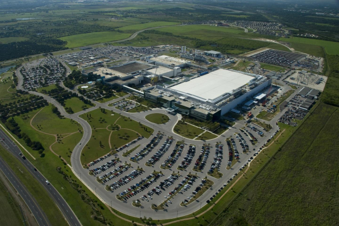 Samsung　Electronics'　chip　foundry　plant　in　Austin,　Texas