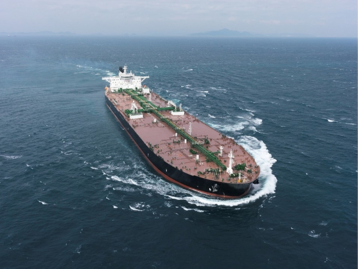 Daewoo　Shipbuilding　&　Marine　Engineering’s　very　large　crude　carrier　with　a　dual-fuel　engine