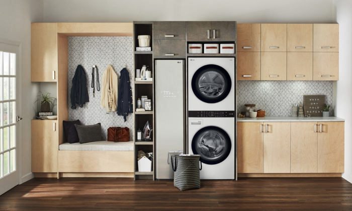 LG　Electronics'　WashTower,　a　washing　machine　and　dryer　unit