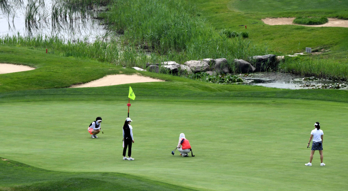 A　Korean　golf　course