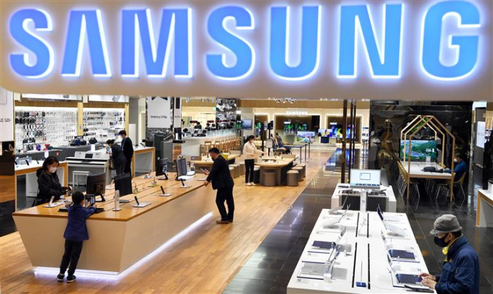A　Samsung　Electronics　store