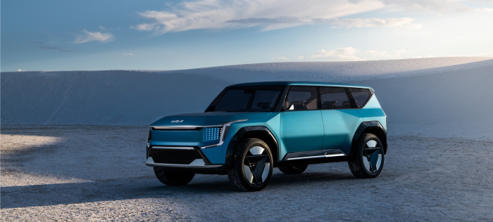 Kia's　all-electric　EV9　concept