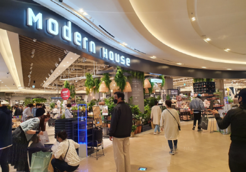 MBK bought Modern House from Eland Retail for 686 billion won in 2017
