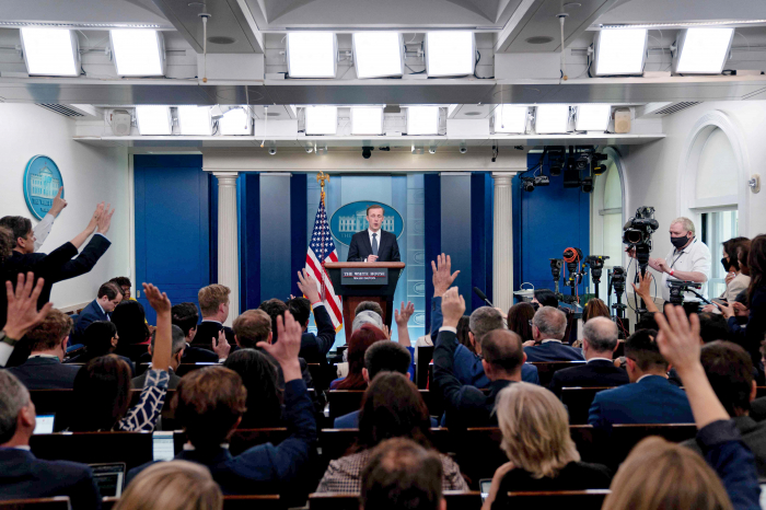 White　House　national　security　adviser　Jake　Sullivan　speaks　at　a　White　House　press　briefing　on　May　18