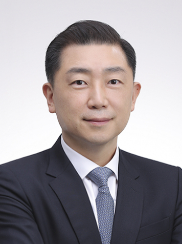Park　Hyun-chul　was　named　Winia　Electronics'　CEO　in　early　May　2022