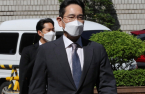 Samsung in do-or-die race with $355 bn spending plan